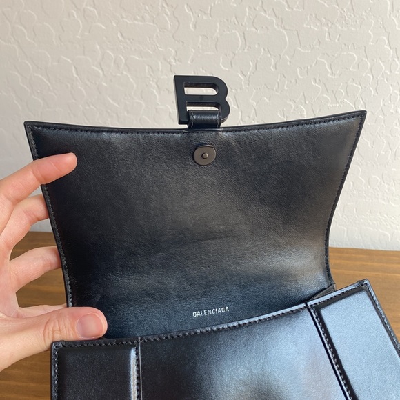 SOLD Balenciaga Hourglass Matte Black Small Shiny Leather Top Handle Bag - Picture 11 of 17